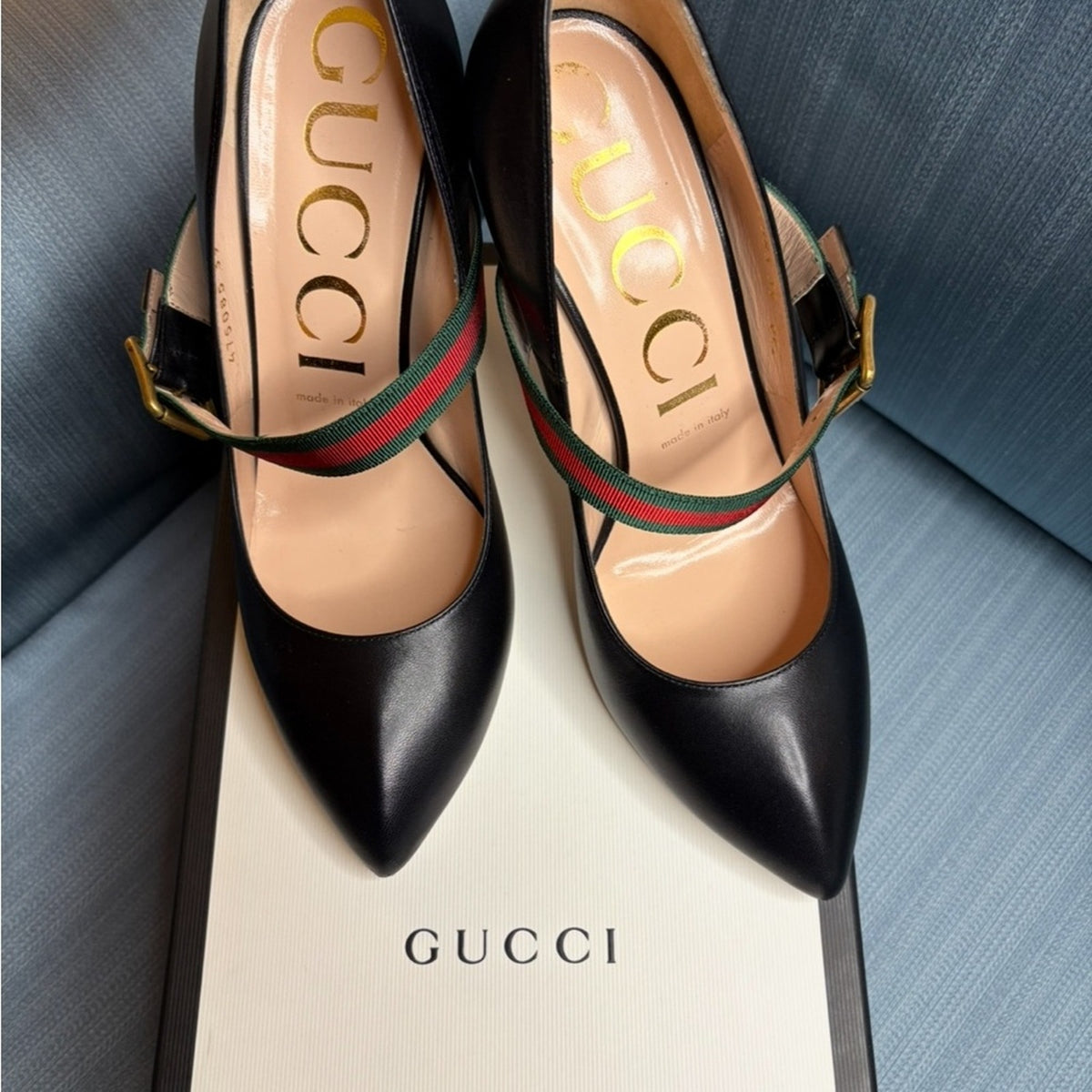 Authentic Gucci Sylvie Black Leather Pumps Mary Jane Web Strap, size 39