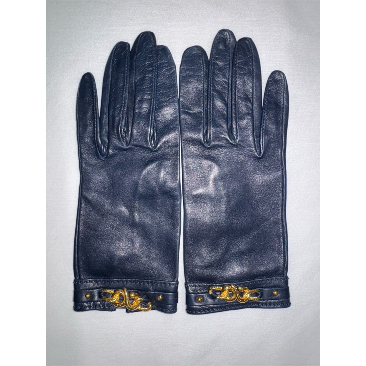 Hermès Rare Vintage Navy Blue Lambskin Gold Chain Gloves size 7.5 EUC